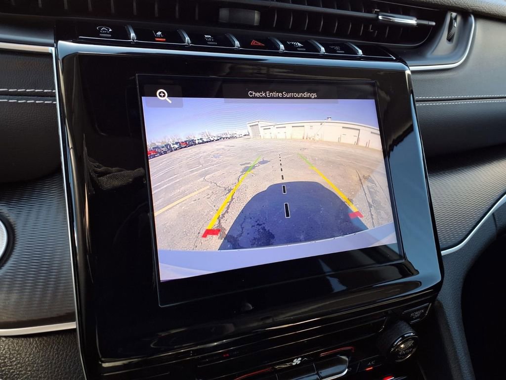 Certified 2023 Jeep Grand Cherokee L Laredo RWD image 6