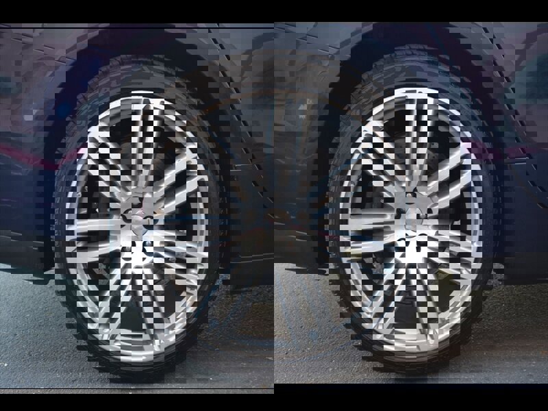 Used 2015 Maserati Ghibli image 39