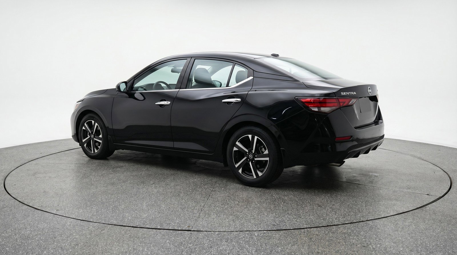 Used 2025 Nissan Sentra SV image 6