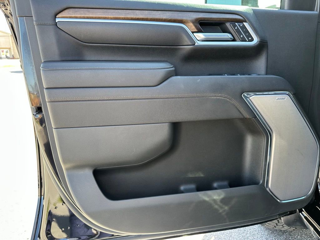 Used 2025 Chevrolet Silverado 2500 High Country w/ Technology Package image 29