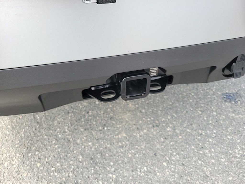 Used 2024 Nissan Pathfinder Platinum image 34