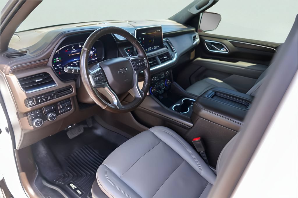 Used 2022 Chevrolet Tahoe Z71 w/ Z71 Off-Road Package AWD/4WD image 13