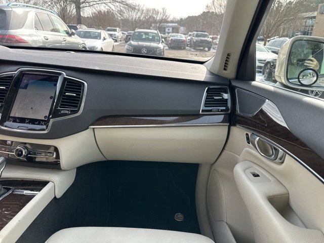 Used 2016 Volvo XC90 T6 Momentum w/ Momentum Plus Package image 17