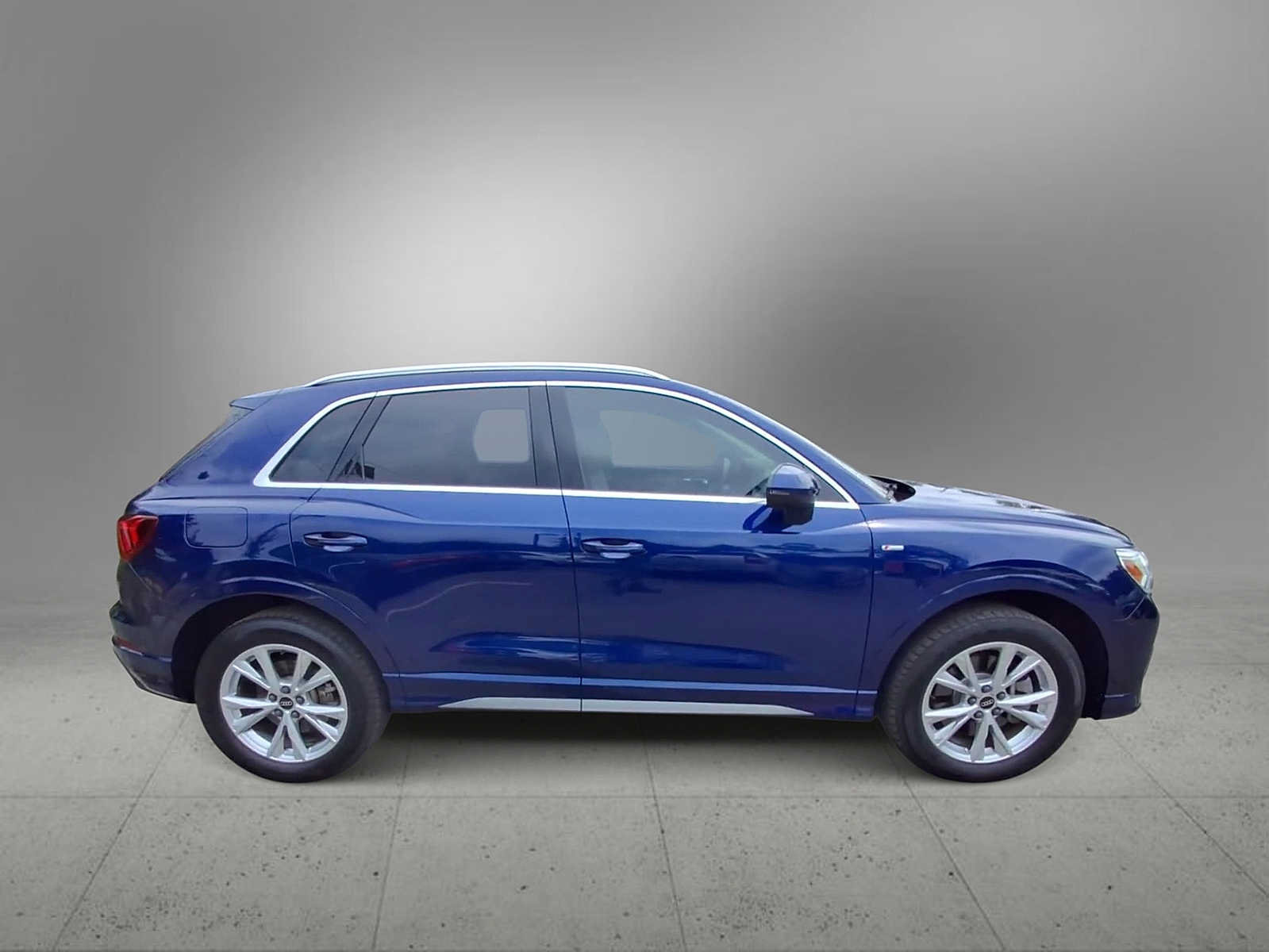 Certified 2023 Audi Q3 2.0T Premium Plus w/ Premium Plus Package AWD/4WD image 9