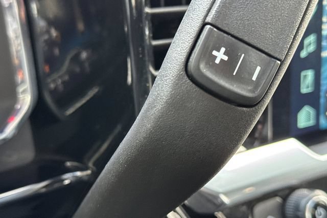Used 2025 Chevrolet Silverado 1500 LT RWD image 39