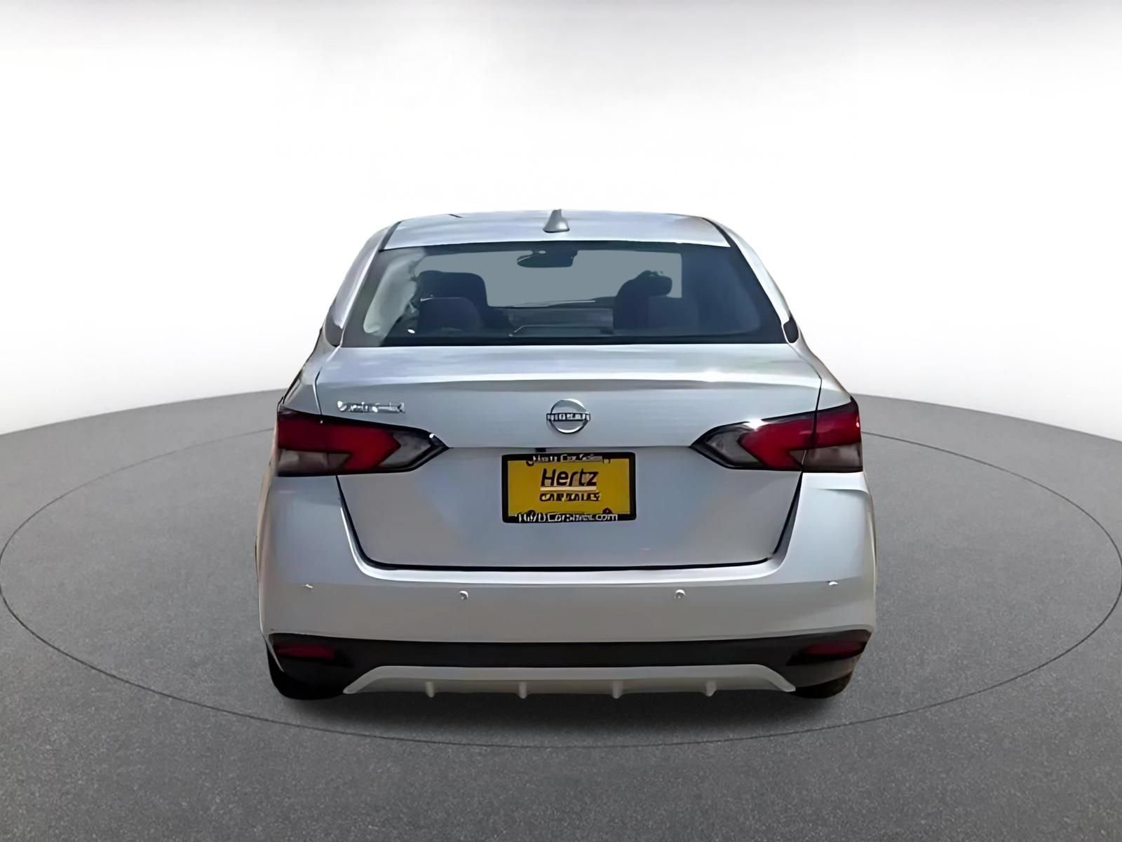 Used 2025 Nissan Versa SV FWD image 11