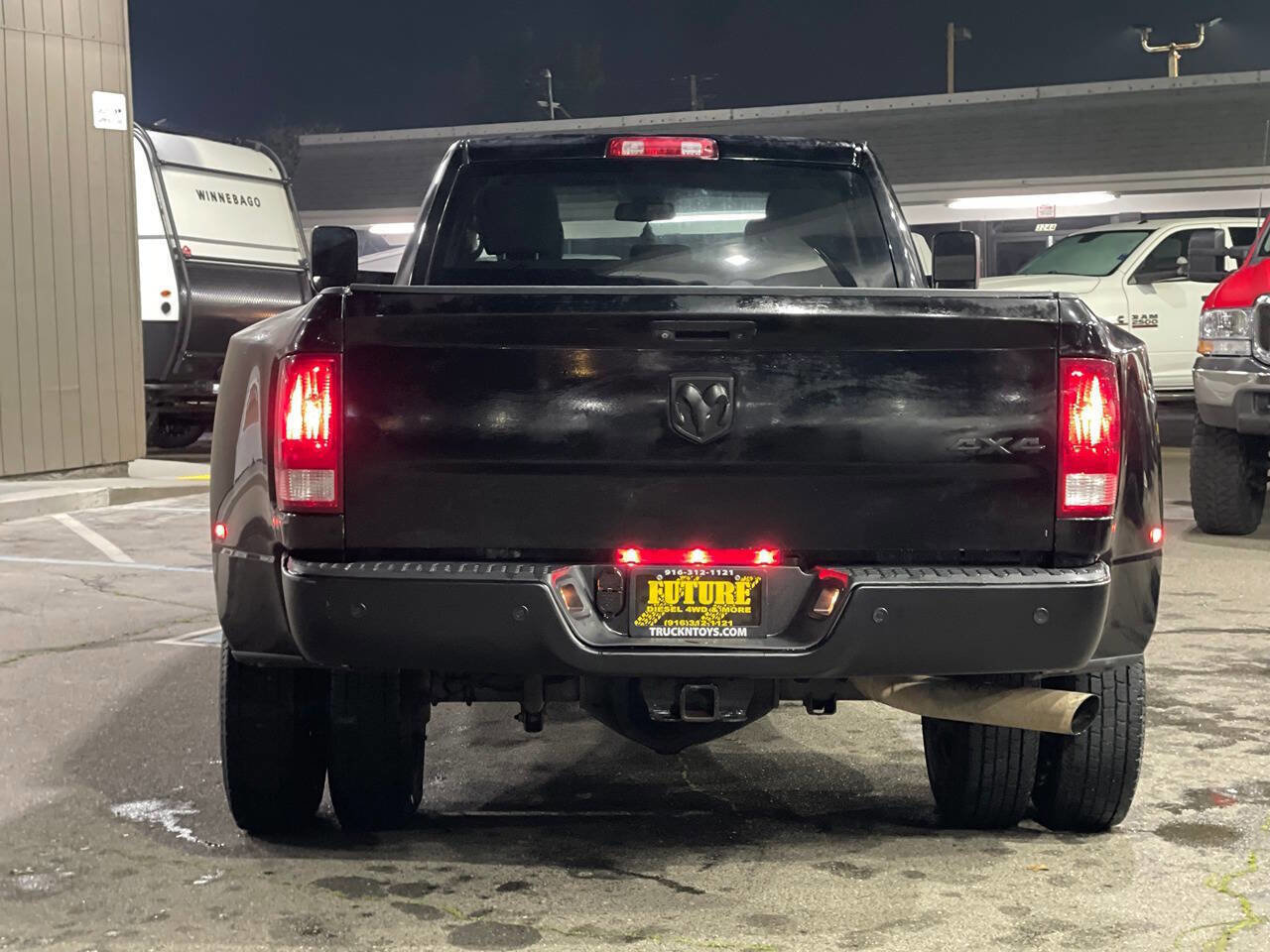 Used 2015 RAM 3500 Tradesman w/ Chrome Appearance Group image 4