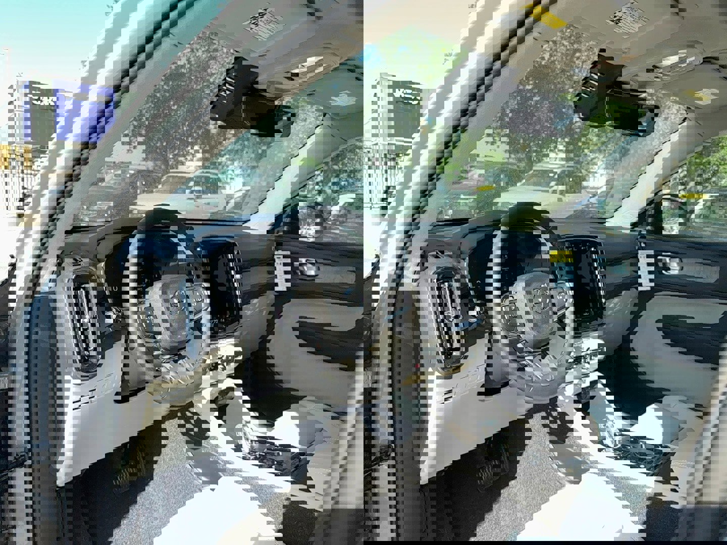 New 2026 Volvo XC40 B5 Plus w/ Protection Package Premier image 13