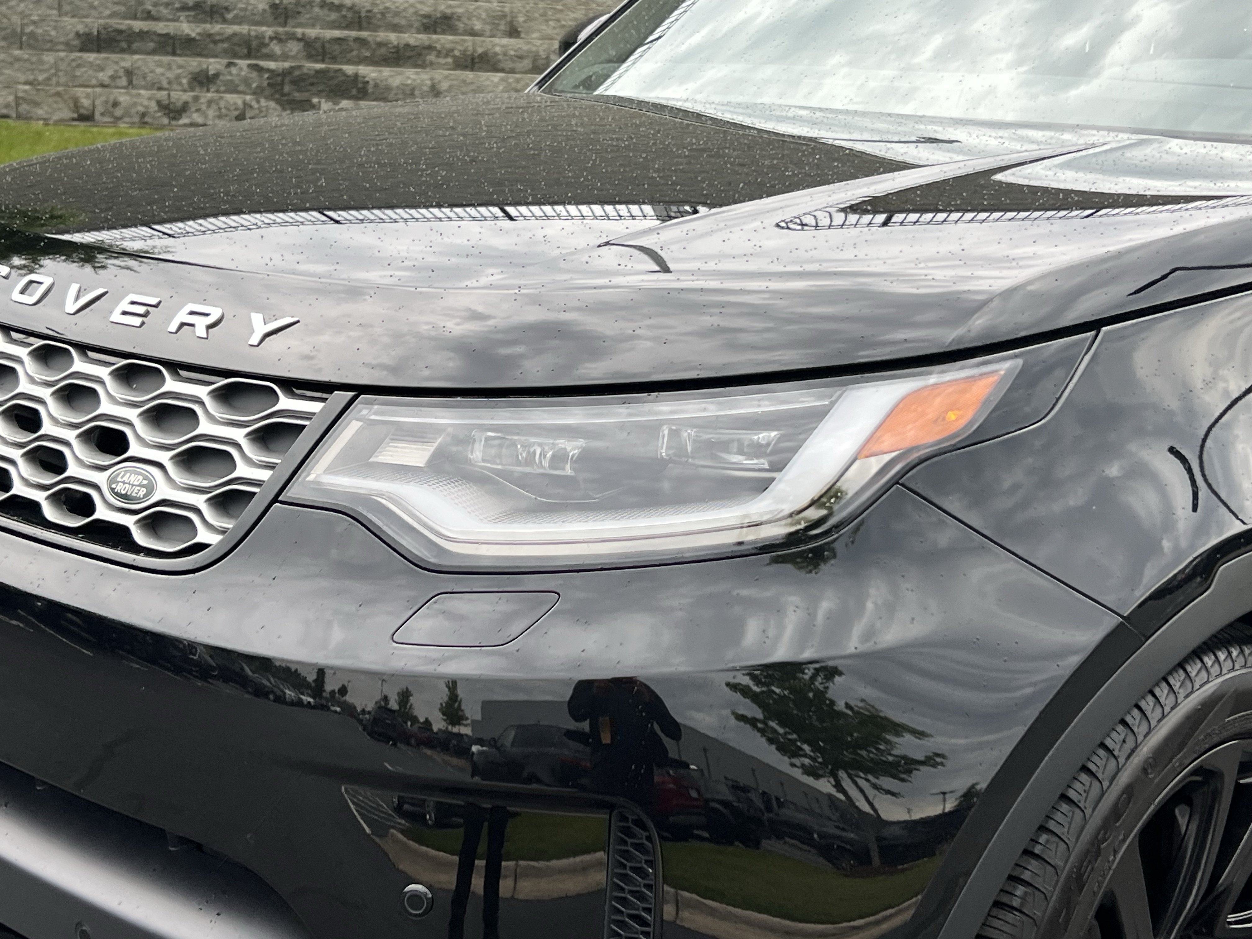 Certified 2025 Land Rover Discovery S AWD/4WD image 12