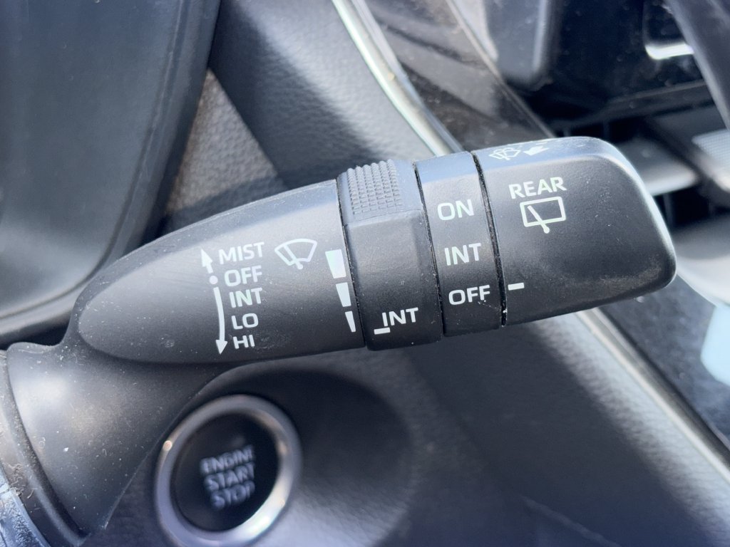 Used 2022 Toyota Corolla Cross LE FWD image 11