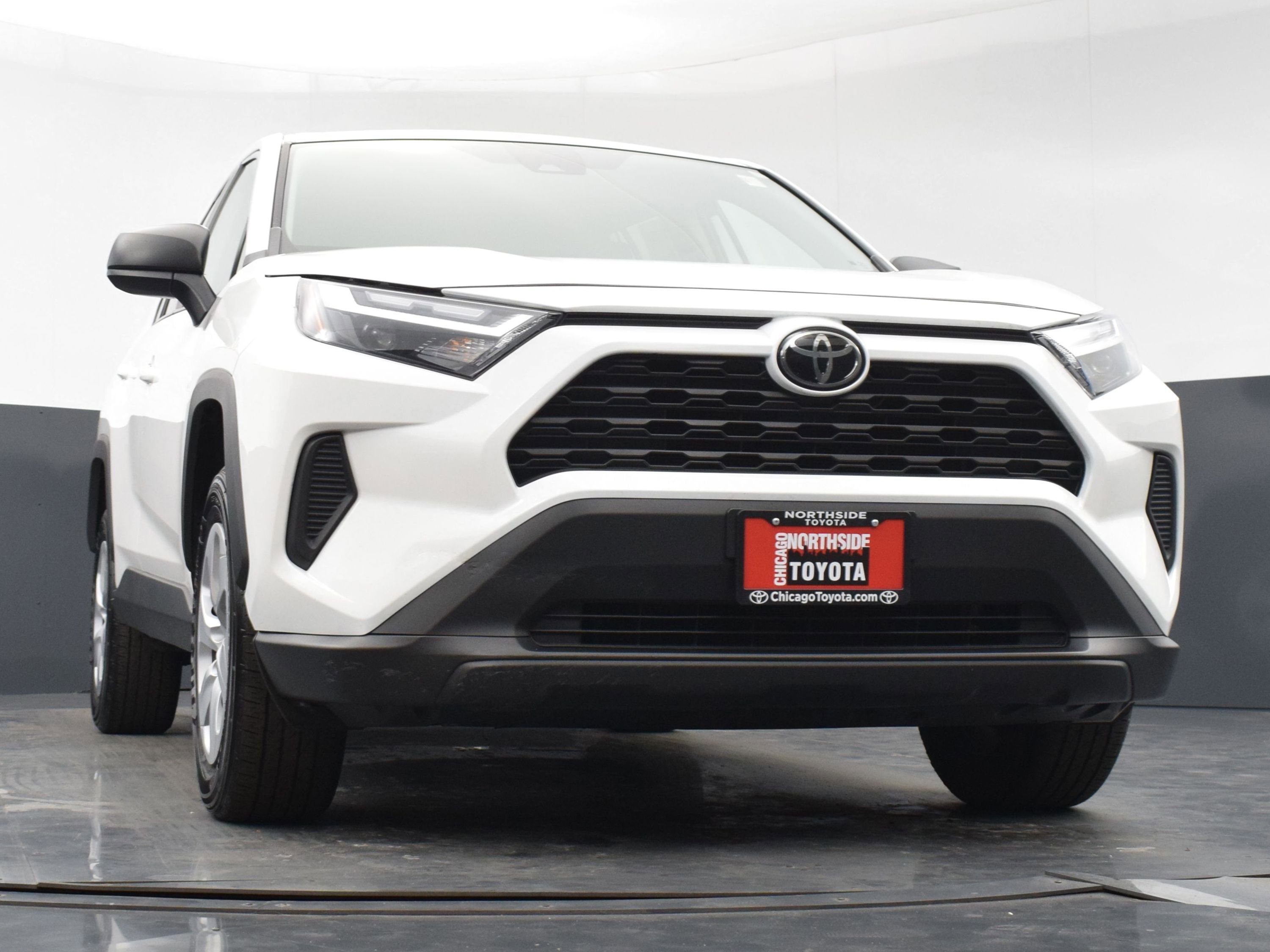 Used 2024 Toyota RAV4 LE image 28