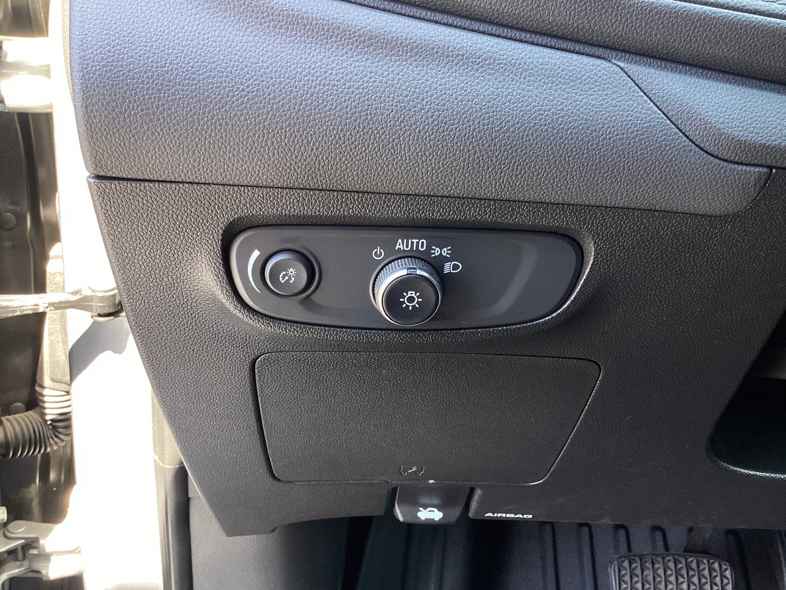 Used 2025 Buick Encore GX Preferred FWD image 28