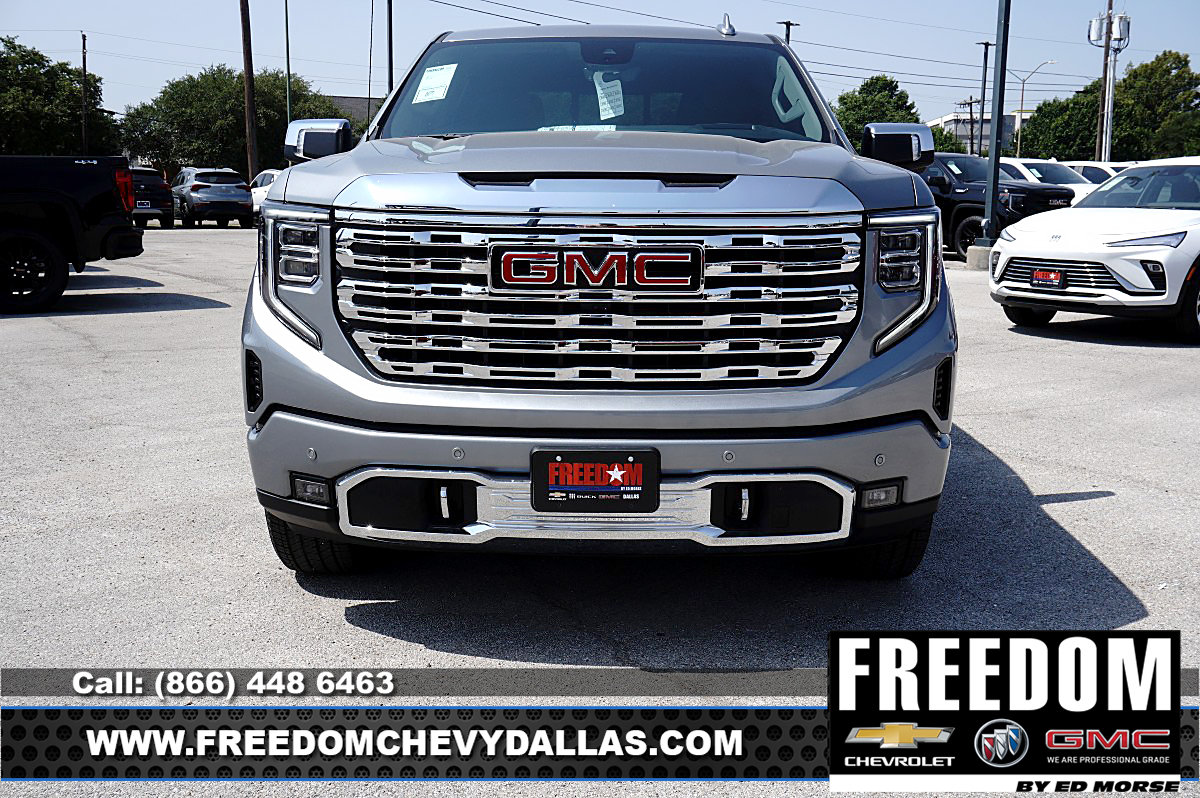 New 2026 GMC Sierra 1500 Denali w/ Denali Reserve Package AWD/4WD image 2