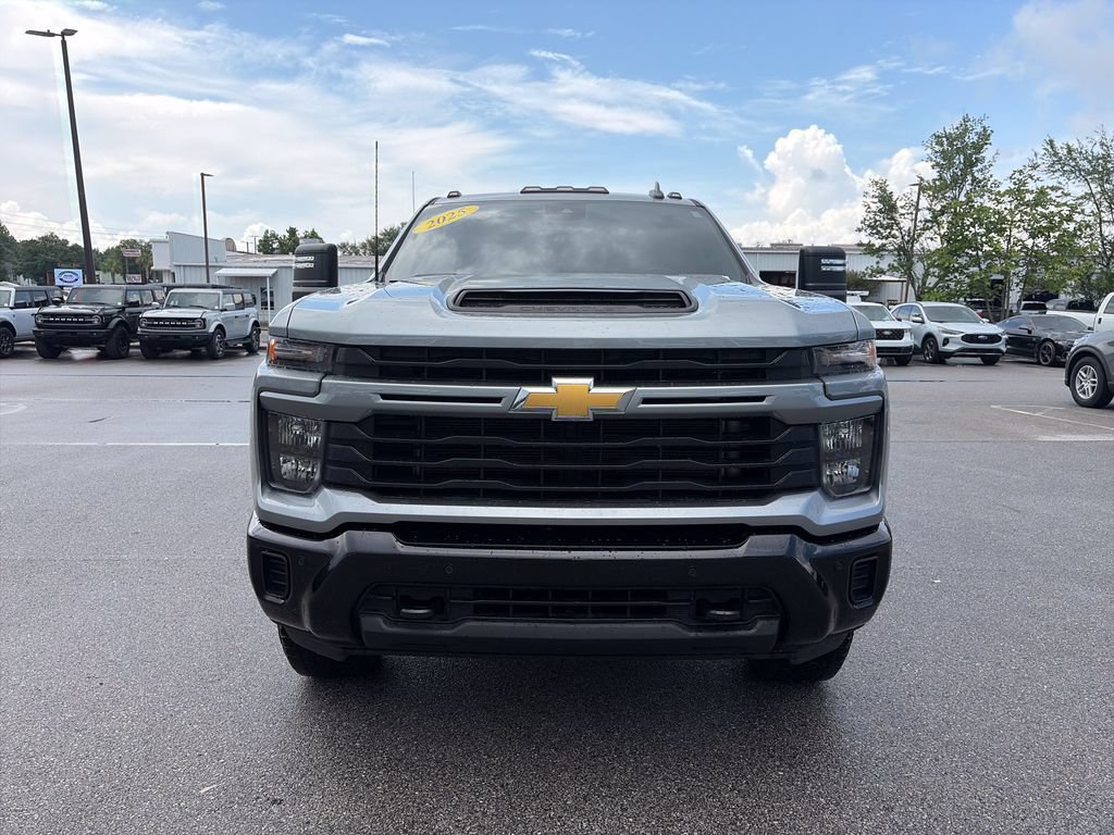 Used 2025 Chevrolet Silverado 2500 Custom w/ Custom Value Package AWD/4WD image 10