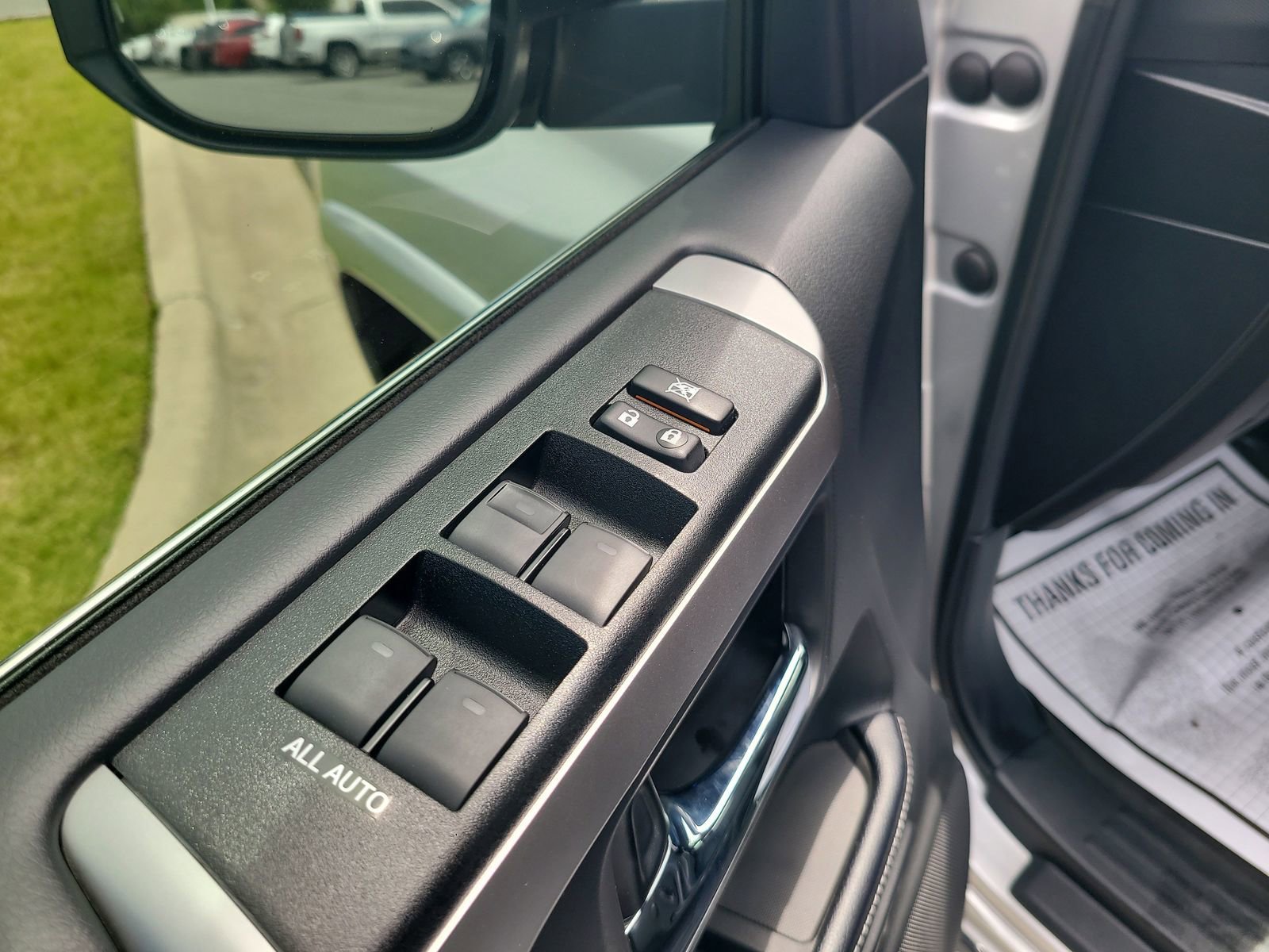 Used 2024 Toyota 4Runner Limited RWD image 11