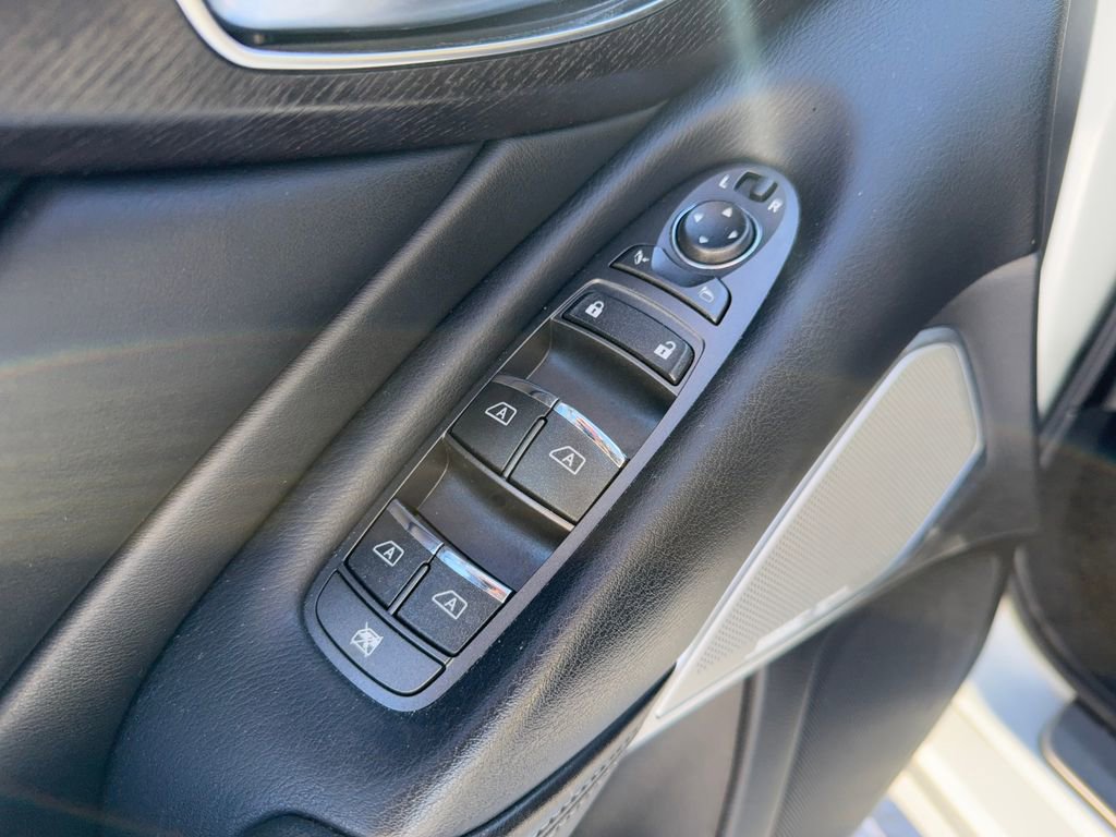 Used 2022 INFINITI Q50 Sensory image 11