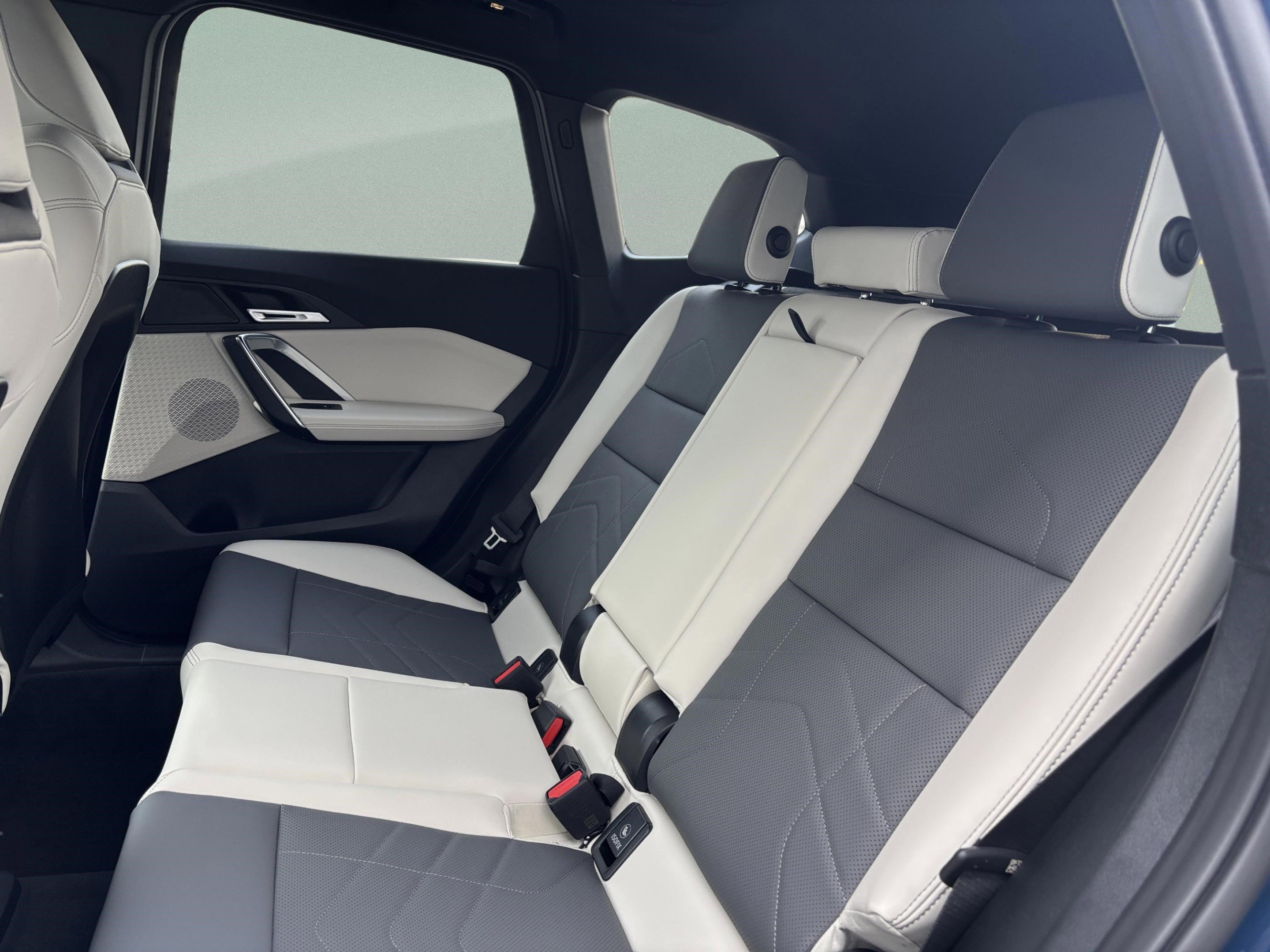 Used 2026 BMW X1 xDrive28i image 27