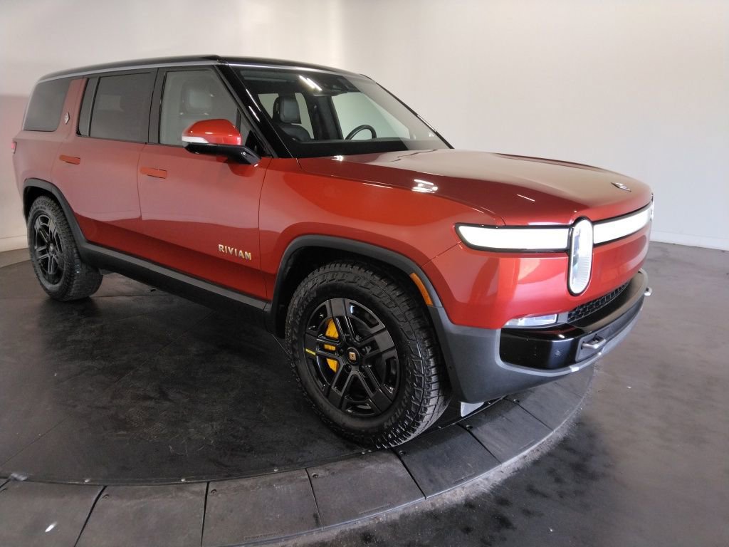 Used 2023 Rivian R1S Launch Edition image 5