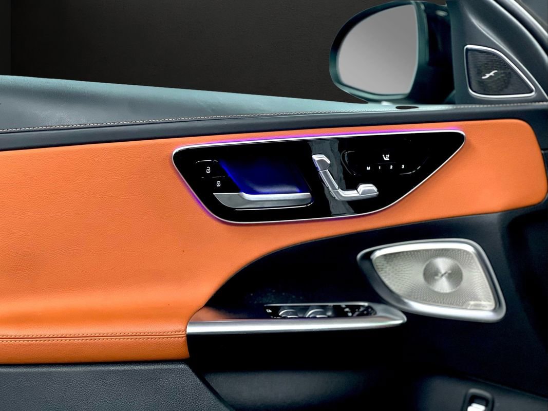 Used 2023 Mercedes-Benz C 300 4MATIC Sedan image 35