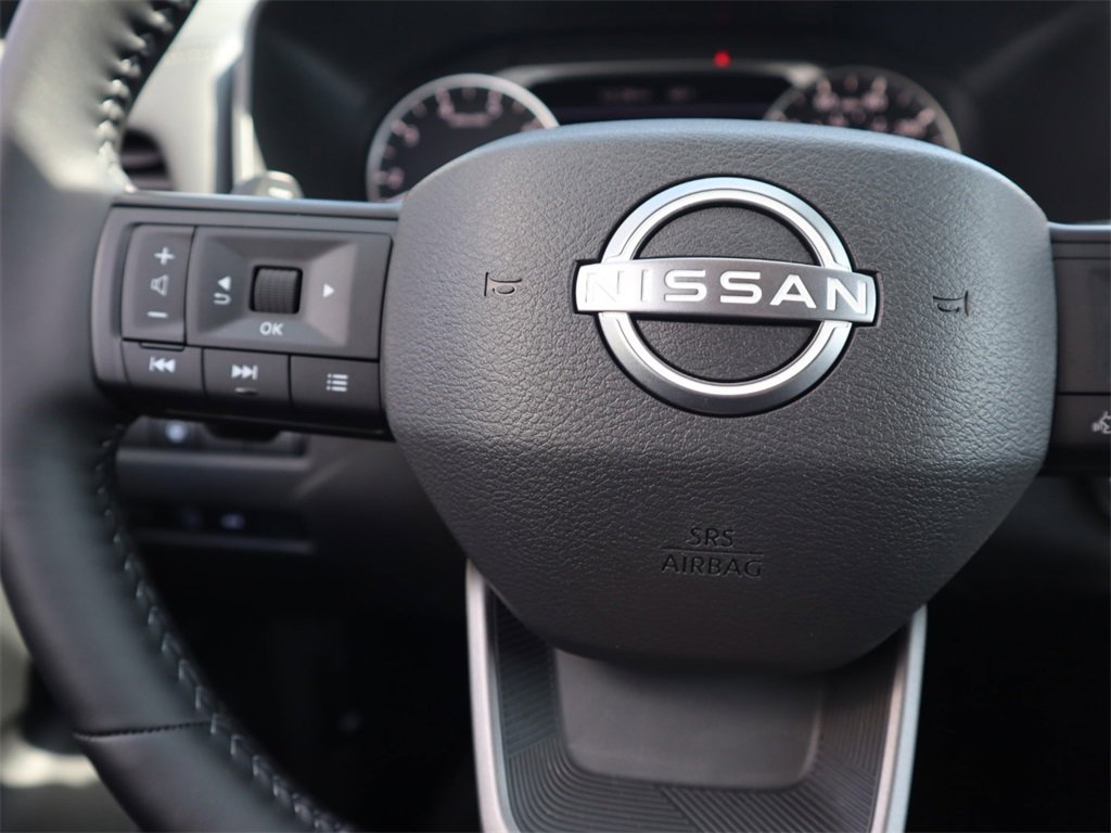 Certified 2025 Nissan Rogue SV image 21