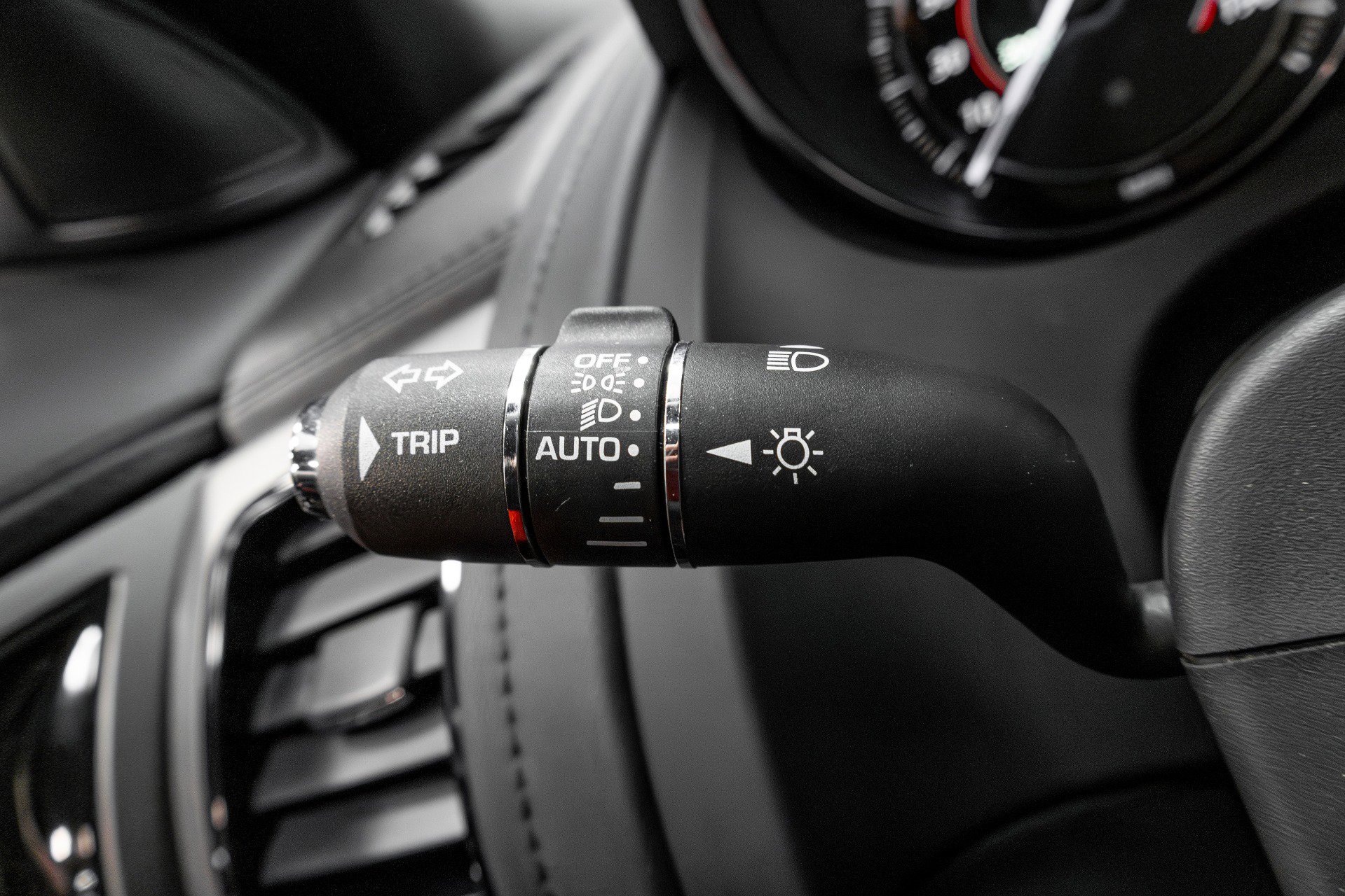 Used 2016 Jaguar F-TYPE S image 41