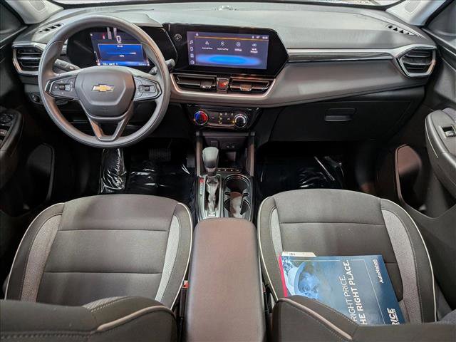 Used 2025 Chevrolet TrailBlazer LT image 16