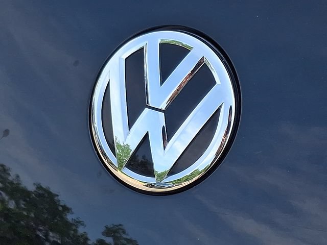 Used 2015 Volkswagen Beetle 1.8T FWD image 30