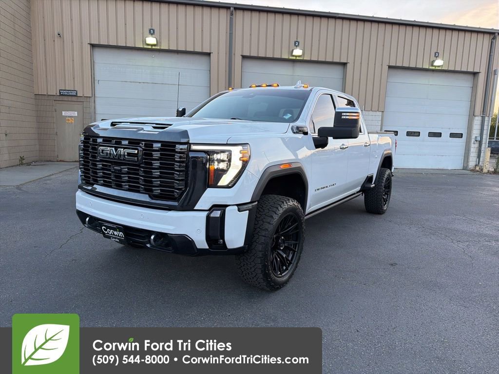 Used 2024 GMC Sierra 2500 Denali Ultimate image 4