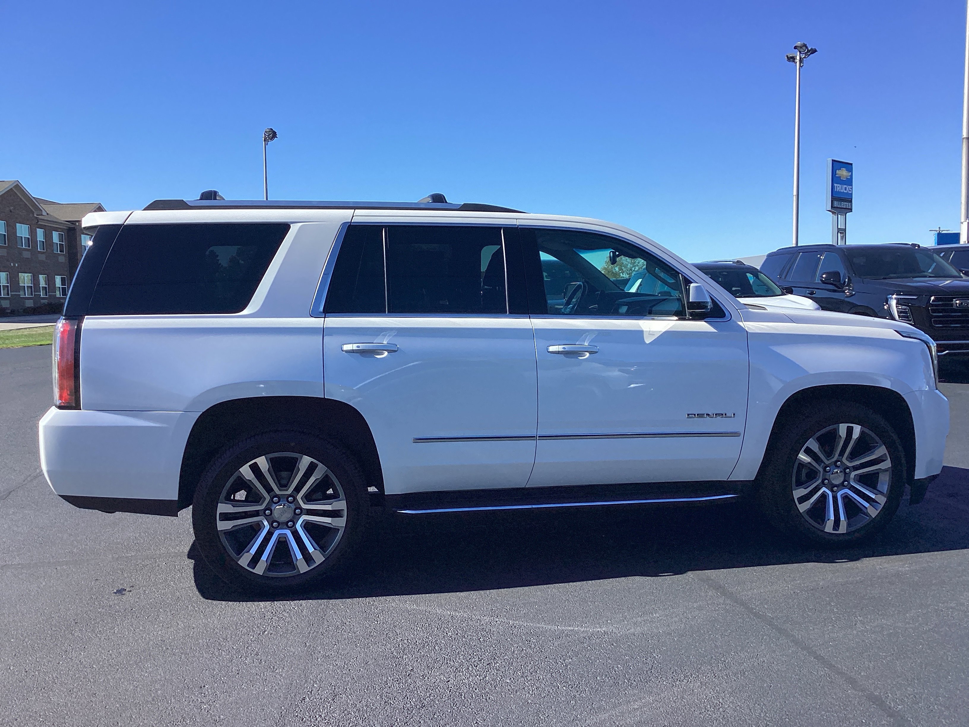 Used 2018 GMC Yukon Denali w/ Open Road Package image 7
