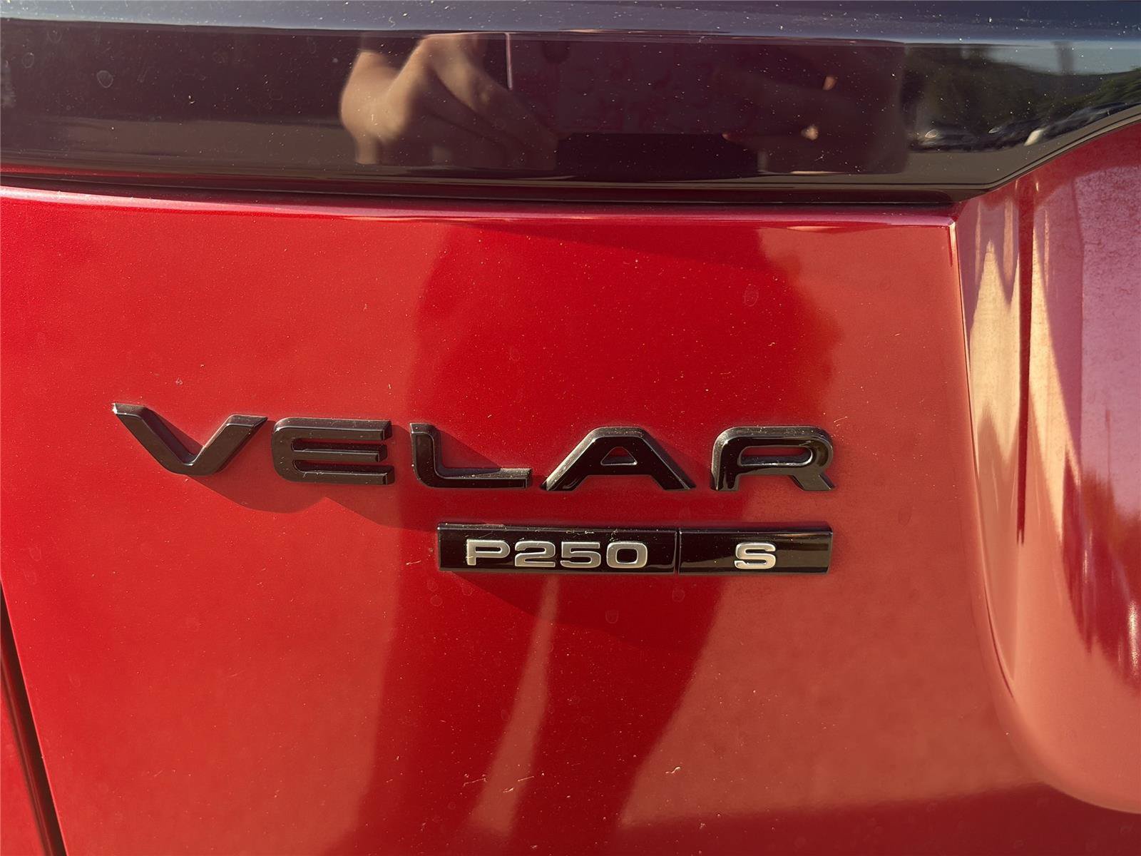Used 2020 Land Rover Range Rover Velar R-Dynamic S AWD/4WD image 46
