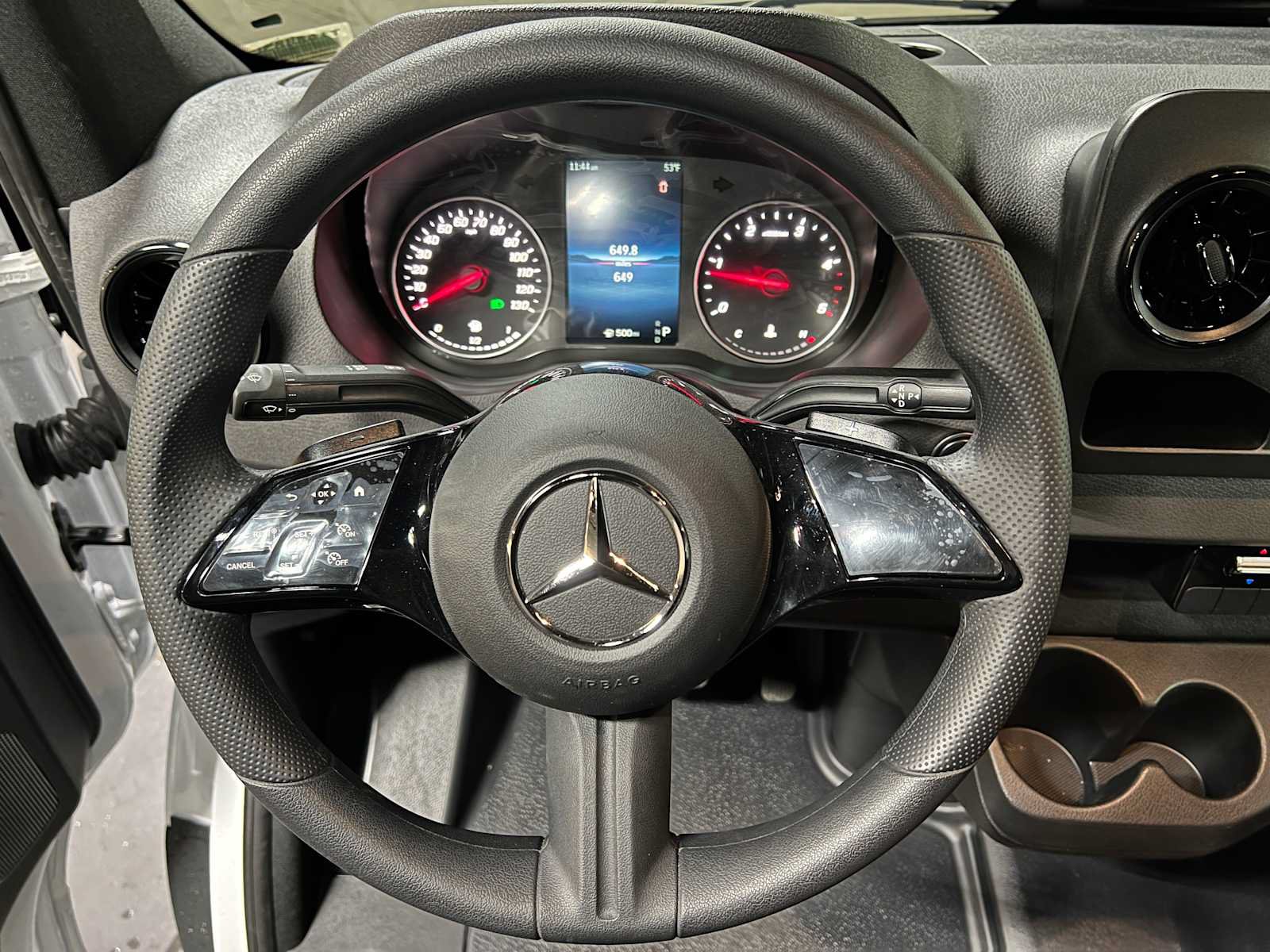 Used 2025 Mercedes-Benz Sprinter 2500 image 24