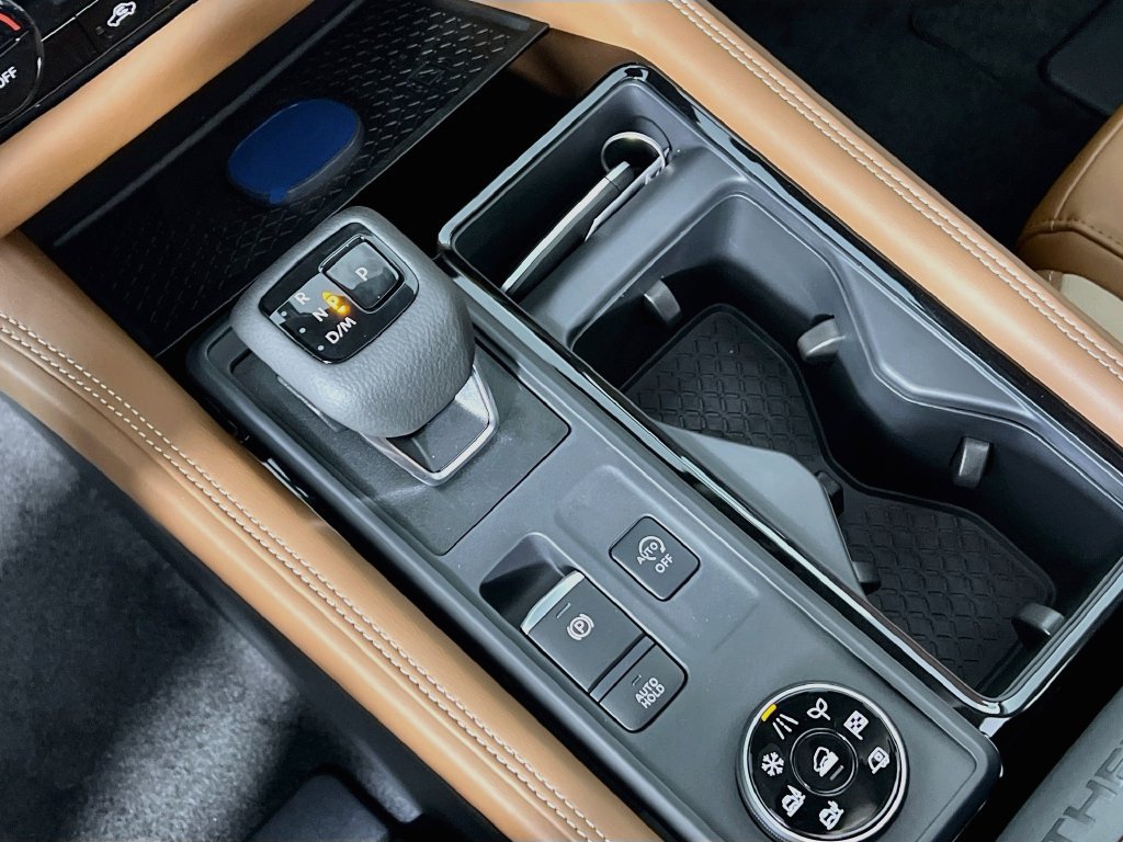 New 2026 Nissan Pathfinder Platinum AWD/4WD image 15