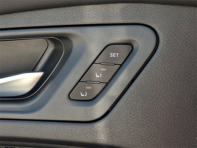 Used 2024 Nissan Ariya FWD image 27