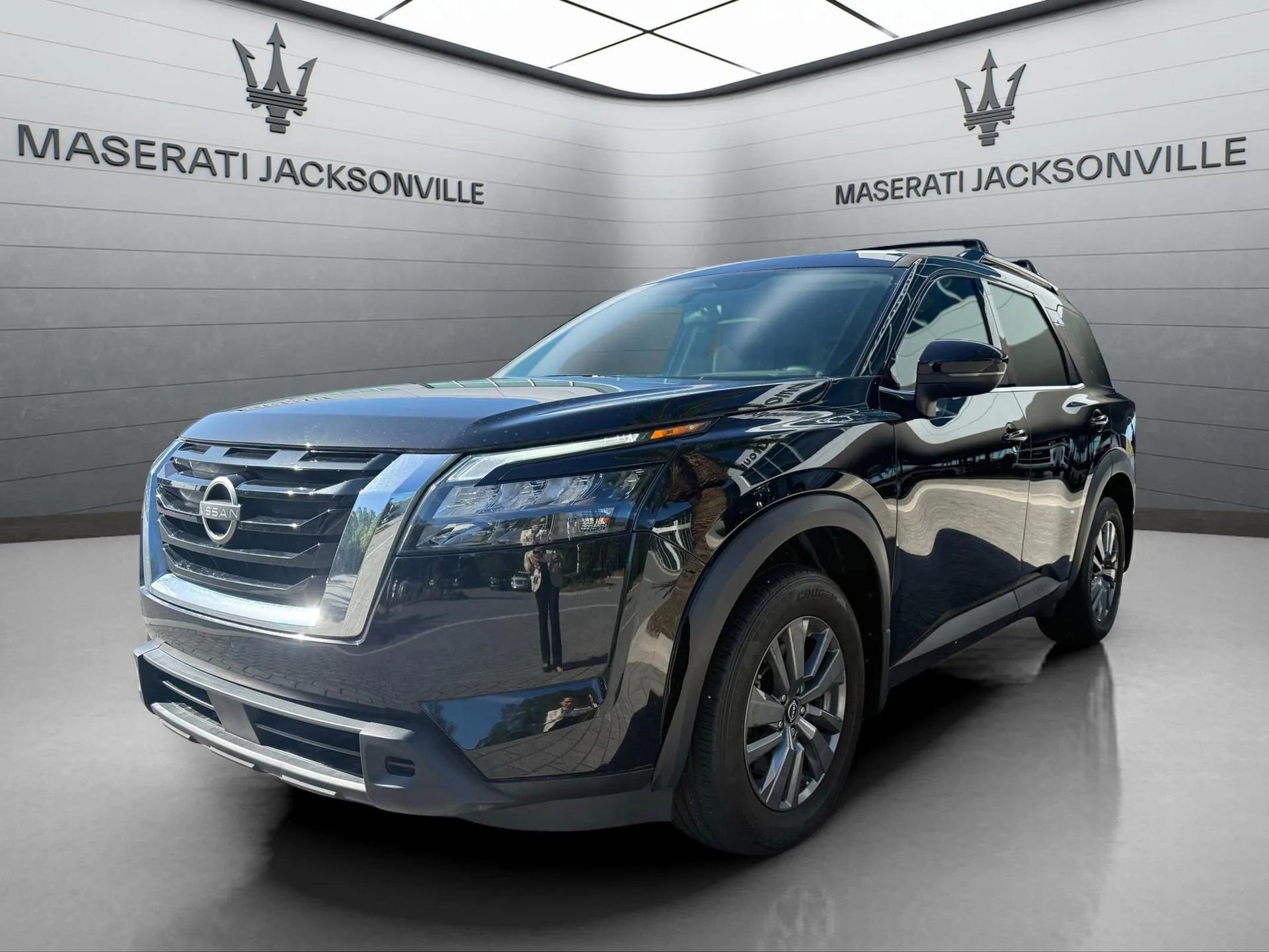 Used 2024 Nissan Pathfinder SV image 12