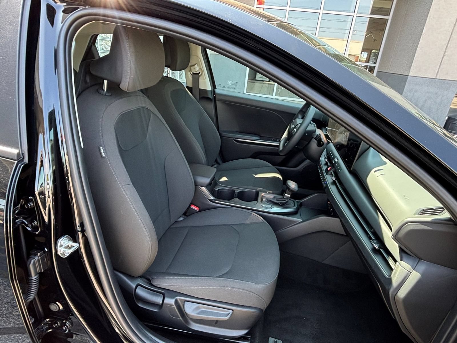 Used 2026 Kia K4 FWD image 35
