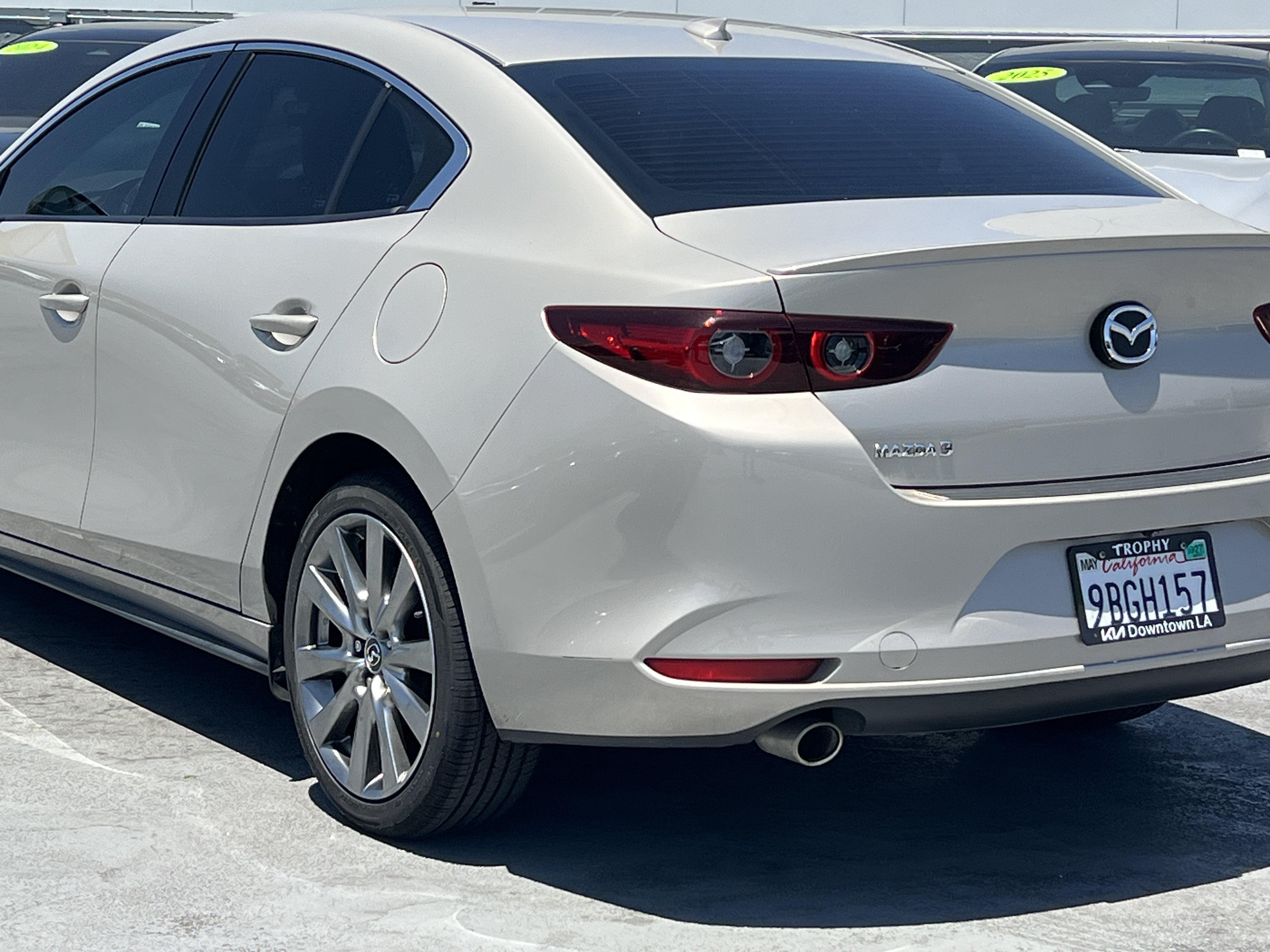 Used 2022 MAZDA MAZDA3 s FWD image 5