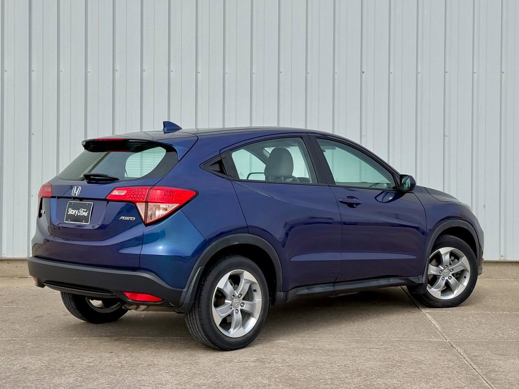 Used 2016 Honda HR-V LX image 6