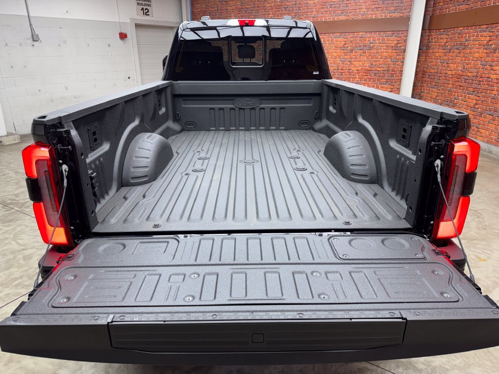 New 2026 Ford F350 Platinum AWD/4WD image 32