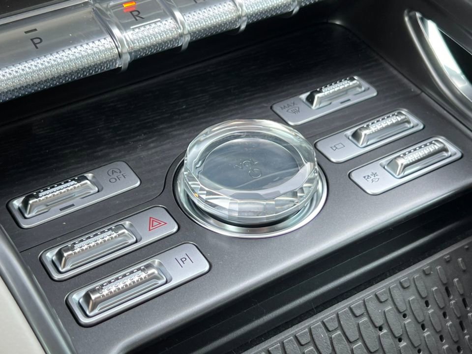 New 2026 Lincoln Nautilus Reserve w/ Jet Appearance Package AWD/4WD image 23