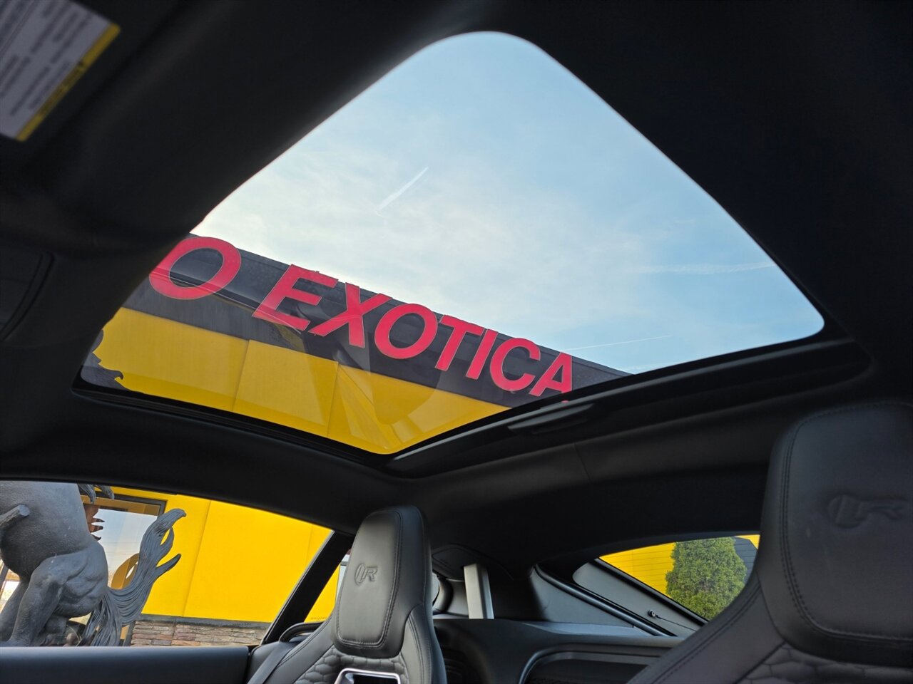 Used 2021 Jaguar F-TYPE R image 25