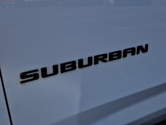 Used 2021 Chevrolet Suburban Z71 w/ Luxury Package AWD/4WD image 30