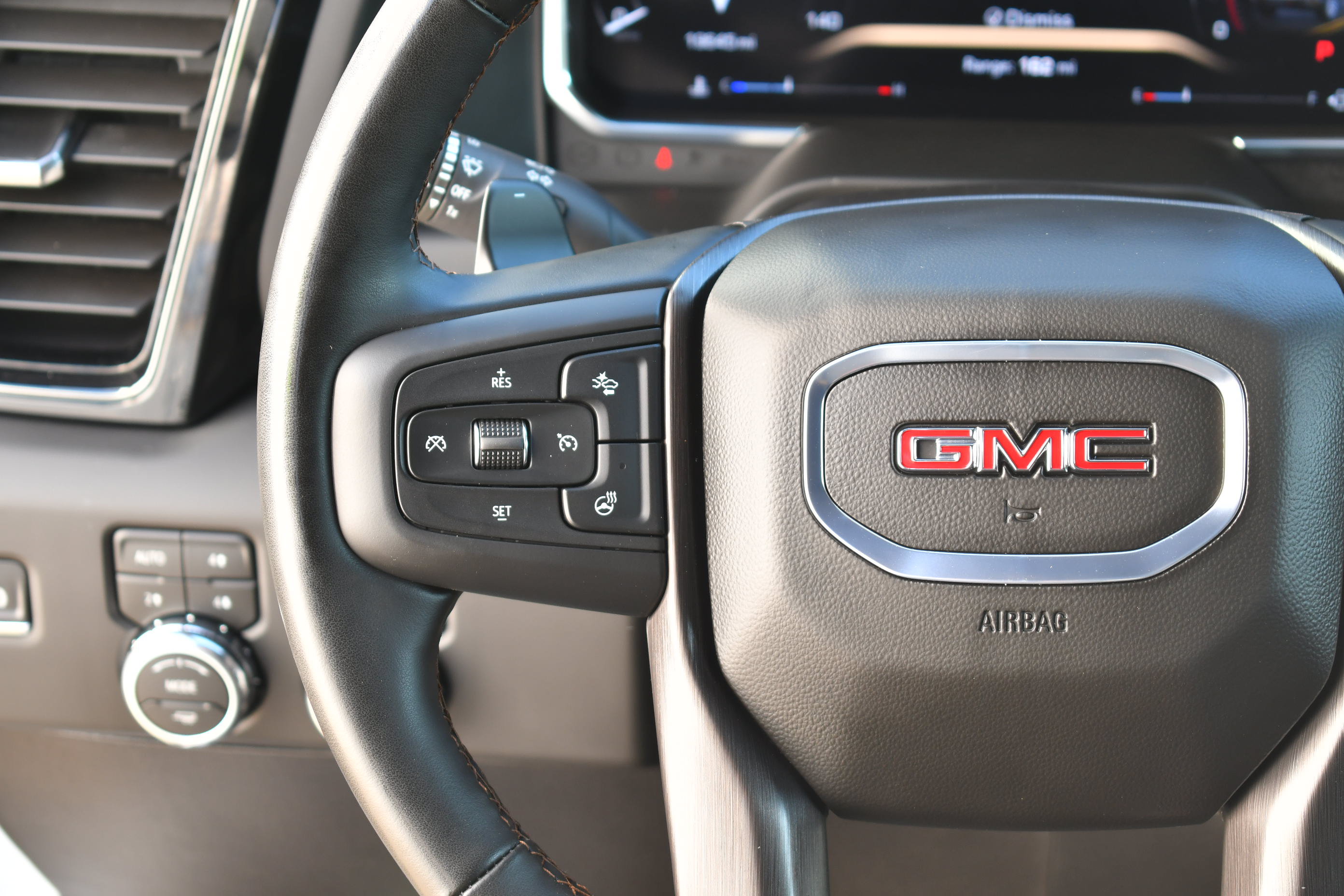 Used 2026 GMC Sierra 1500 AT4 w/ AT4 Premium Package AWD/4WD image 19