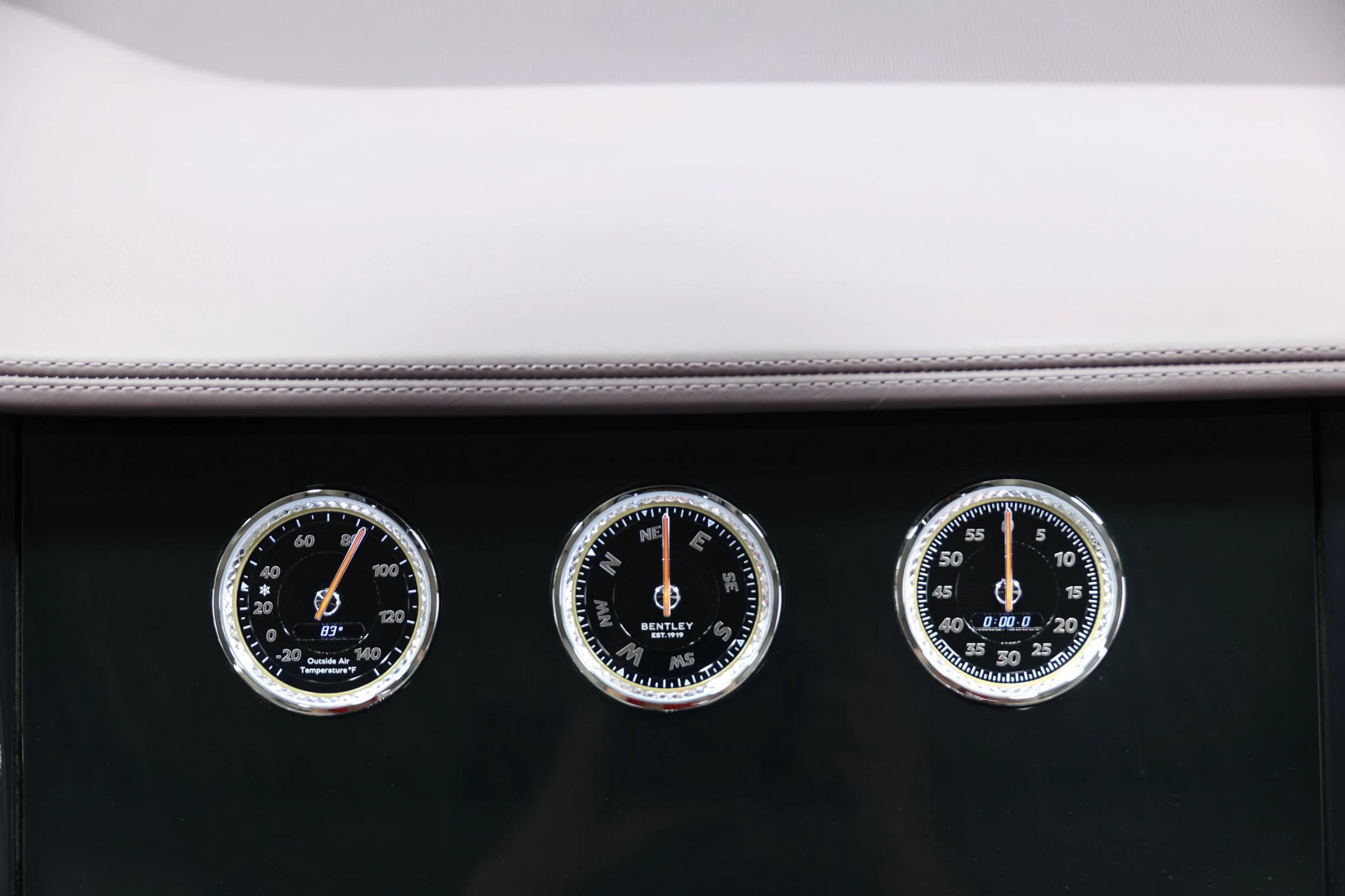 Used 2022 Bentley Flying Spur V8 AWD/4WD image 44