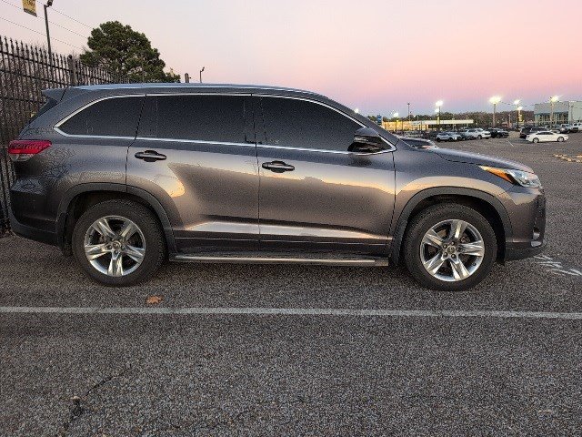 Used 2019 Toyota Highlander Limited image 4