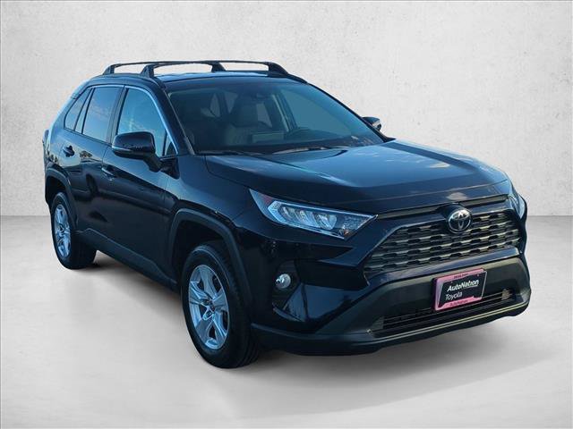 Used 2021 Toyota RAV4 XLE FWD image 3