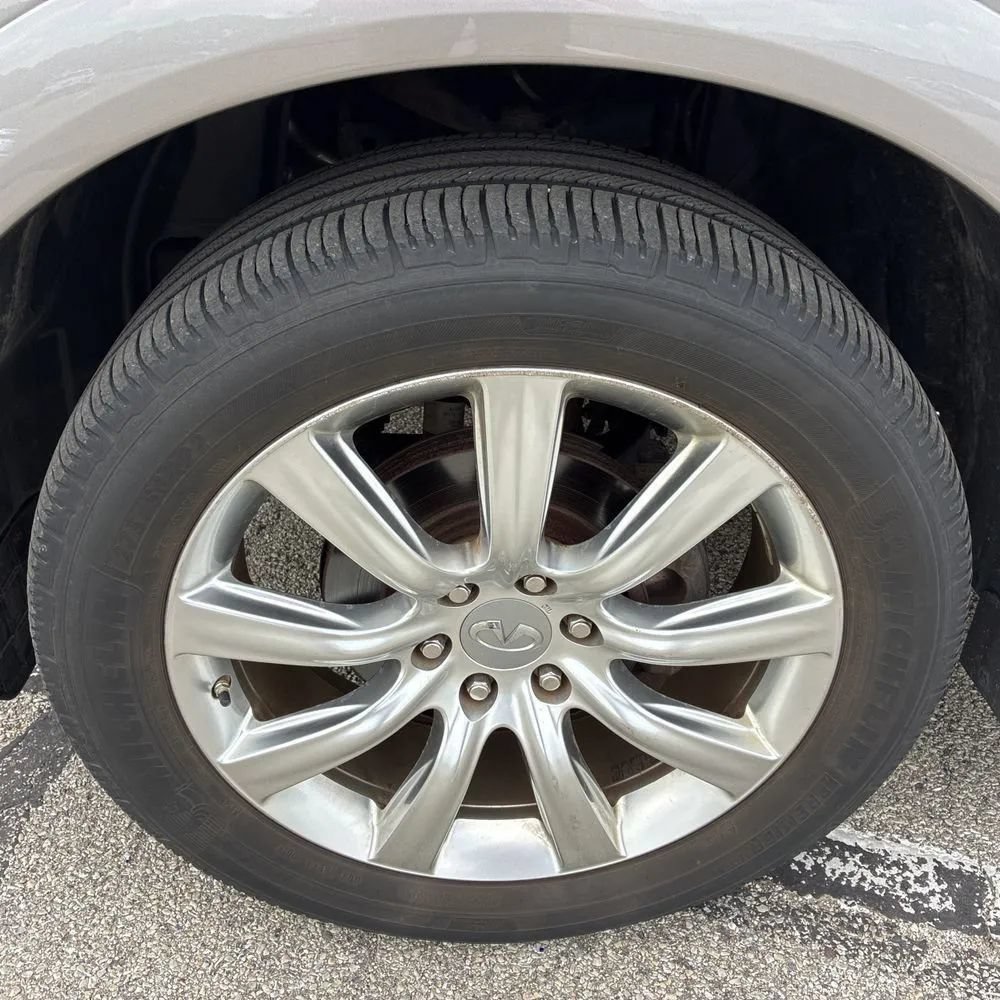 Used 2014 INFINITI QX80 4WD w/ Theater Package image 16