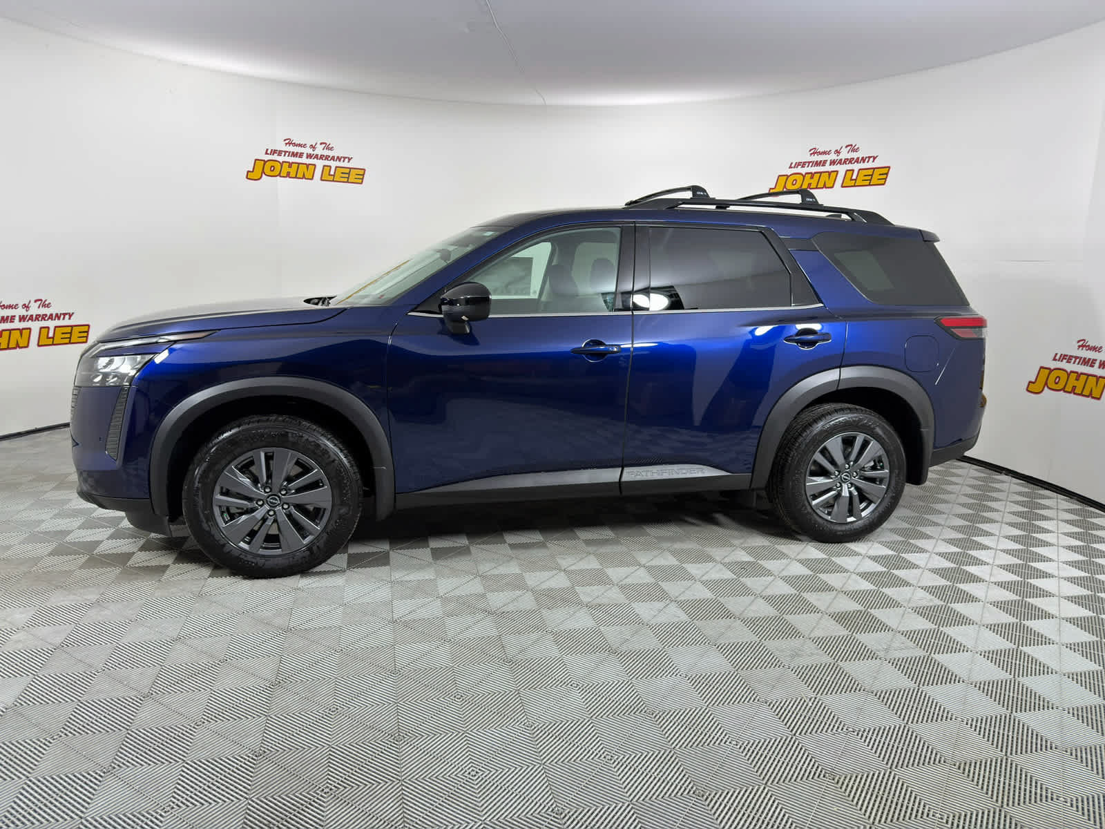 New 2026 Nissan Pathfinder SV FWD image 2