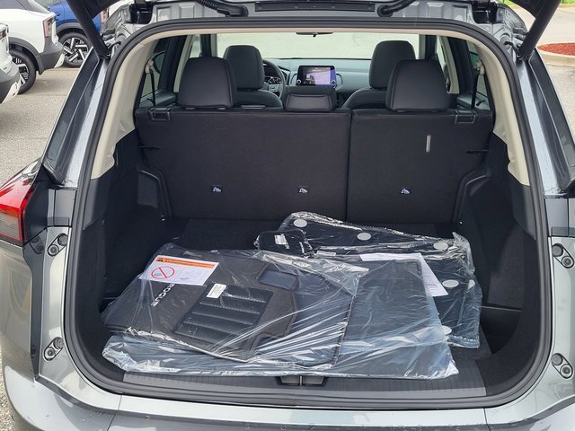 New 2026 Nissan Rogue SV w/ SV Premium Package image 5