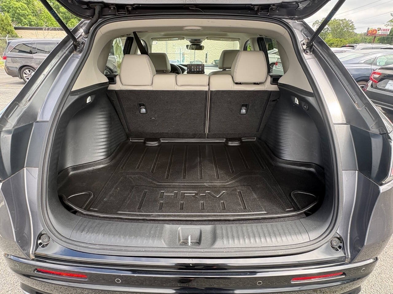 Used 2023 Honda HR-V EX-L image 15