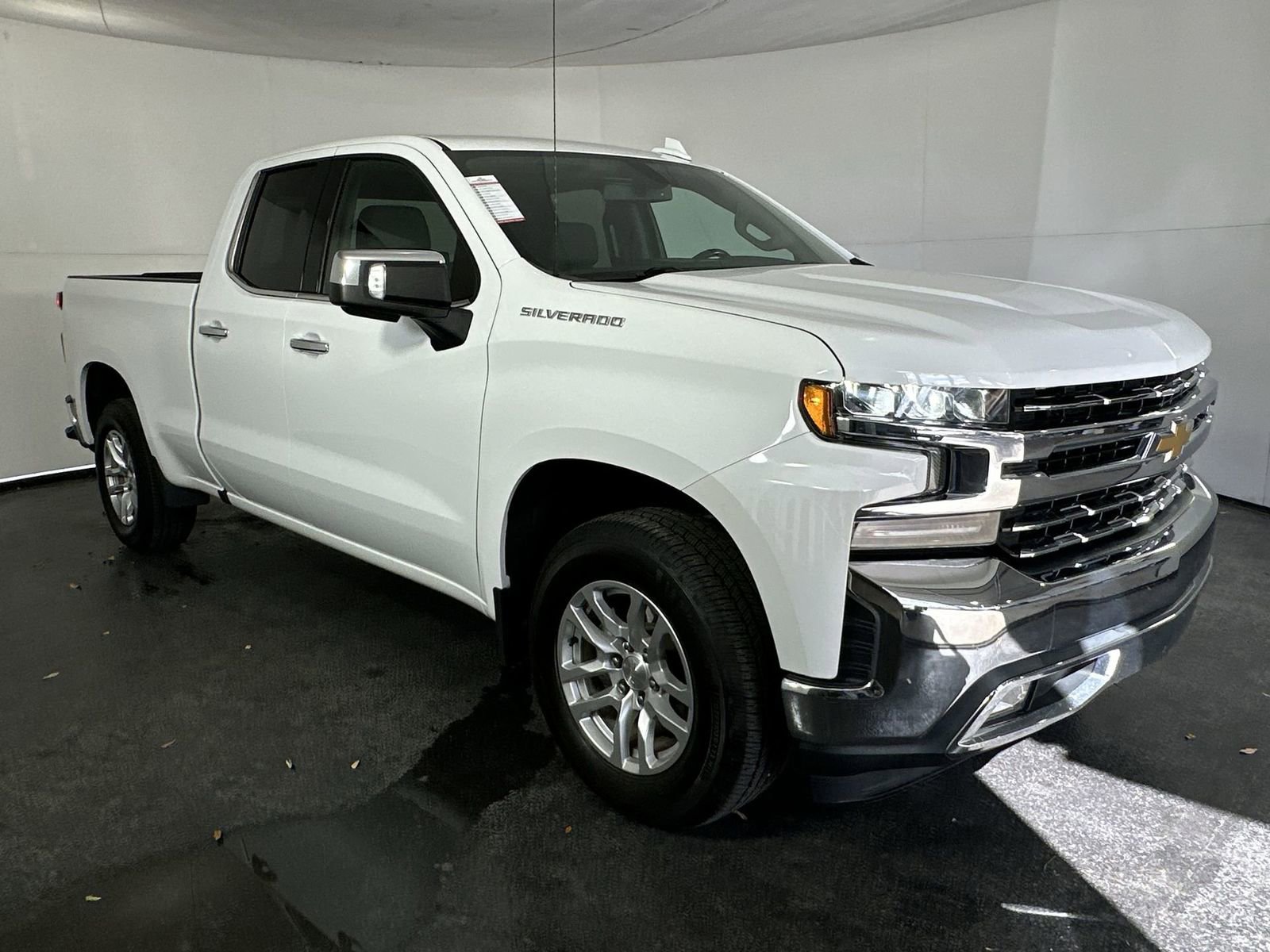 Used 2020 Chevrolet Silverado 1500 LTZ image 3